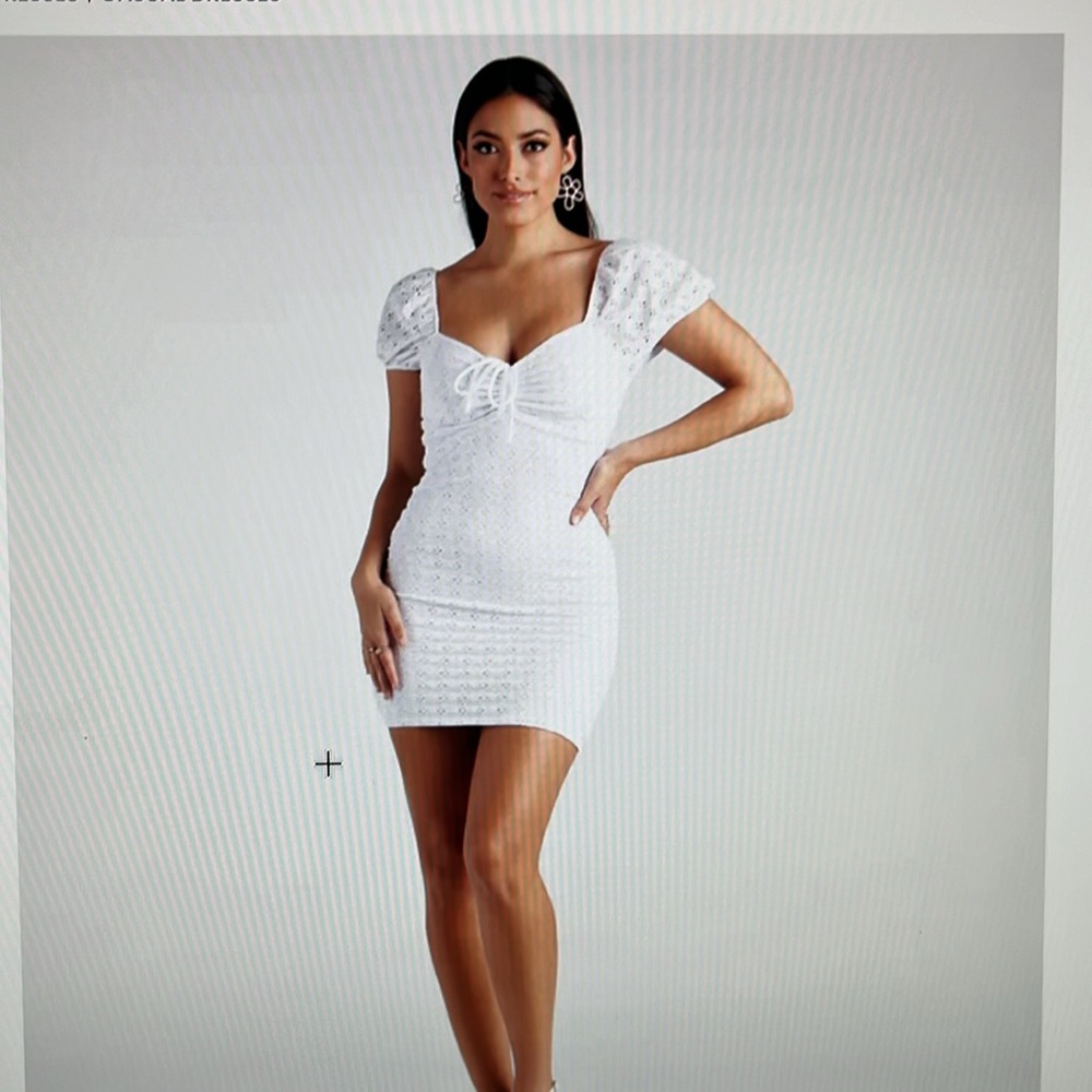 WOMENS’S WINDSOR BRAND NEW W/ TAGS WHITE FITTED DRESS SZ.XS! NO FLAWS EXCELLENT